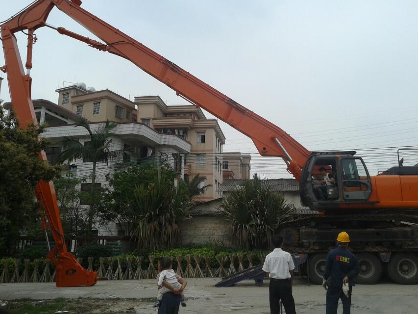 挖掘機(jī)拆樓臂、三段式加長(zhǎng)臂、挖掘機(jī)改裝拆樓臂、挖掘機(jī)加長(zhǎng)臂廠家