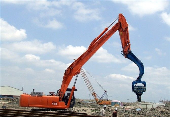 挖掘機打樁臂、打樁臂、打樁錘、挖掘機打樁臂廠家